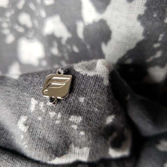 Fabletics Burnout Gray & White Pull Over Long Sleeve Sweatshirt Size S - Picture 8 of 11